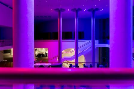 Konzerthaus Freiburg erhält Custom-Foyerbeleuchtung von VisionTwo und GDS